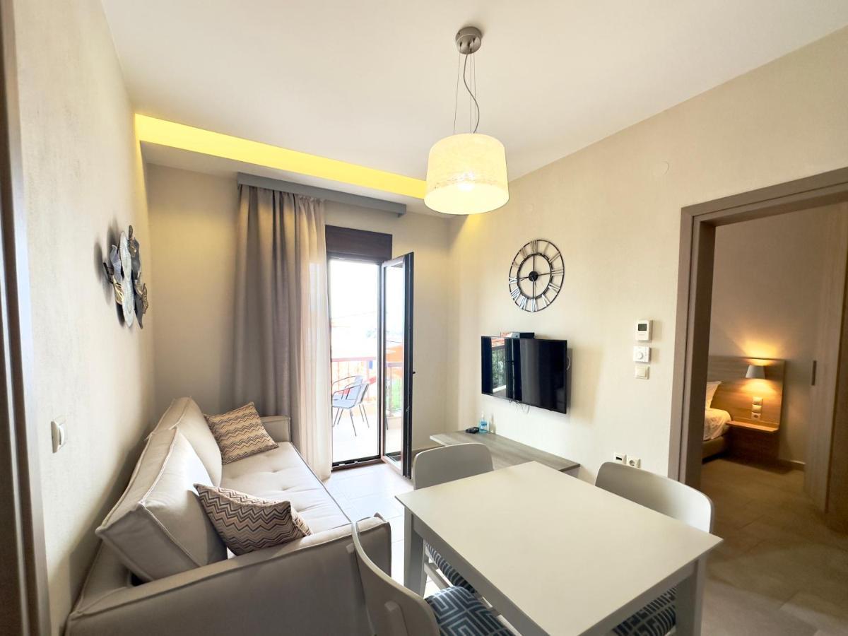 Yulia Luxury Apartments オウランオウポリ エクステリア 写真