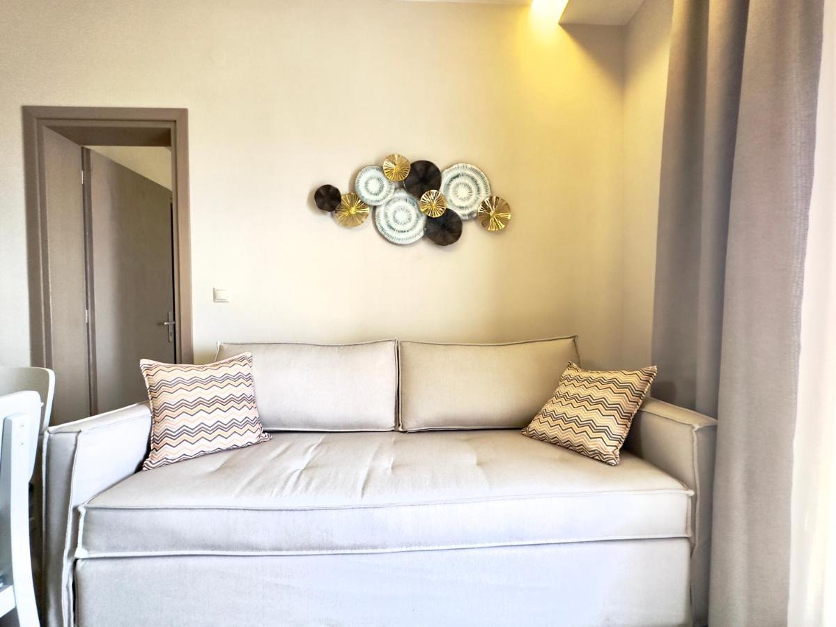 Yulia Luxury Apartments オウランオウポリ エクステリア 写真