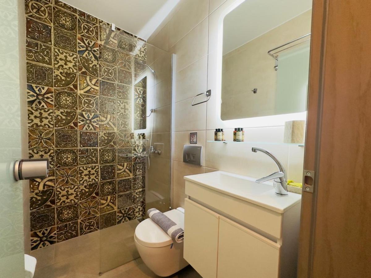 Yulia Luxury Apartments オウランオウポリ エクステリア 写真
