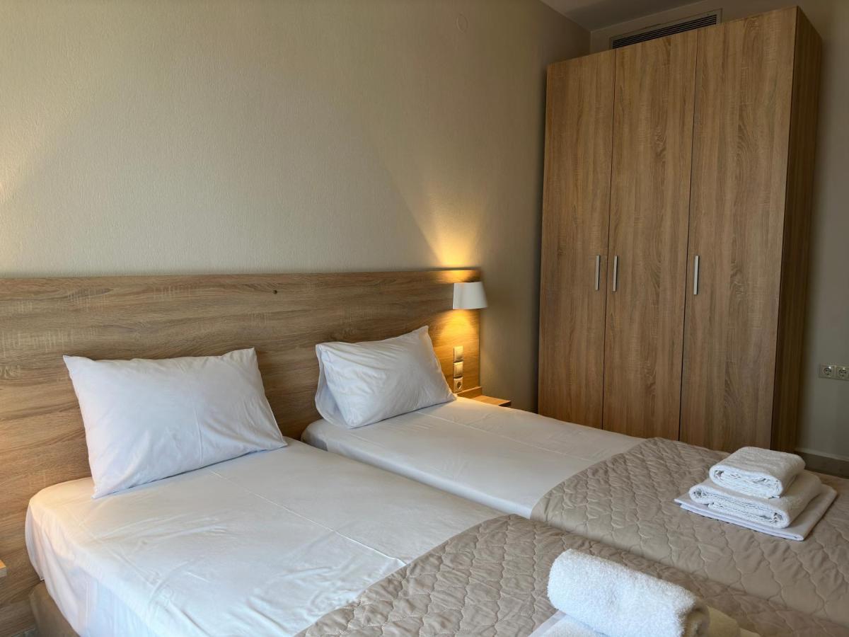 Yulia Luxury Apartments オウランオウポリ エクステリア 写真